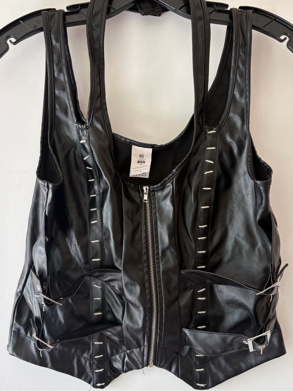 Spirit Halloween DC Comics Catwoman Faux Leather Corset Vest Medium